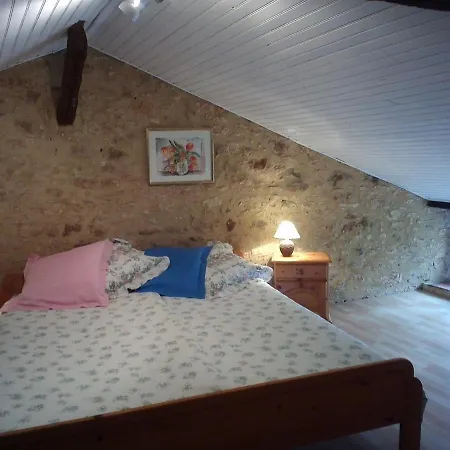 Lalaurie Groupe Hébergement de vacances *